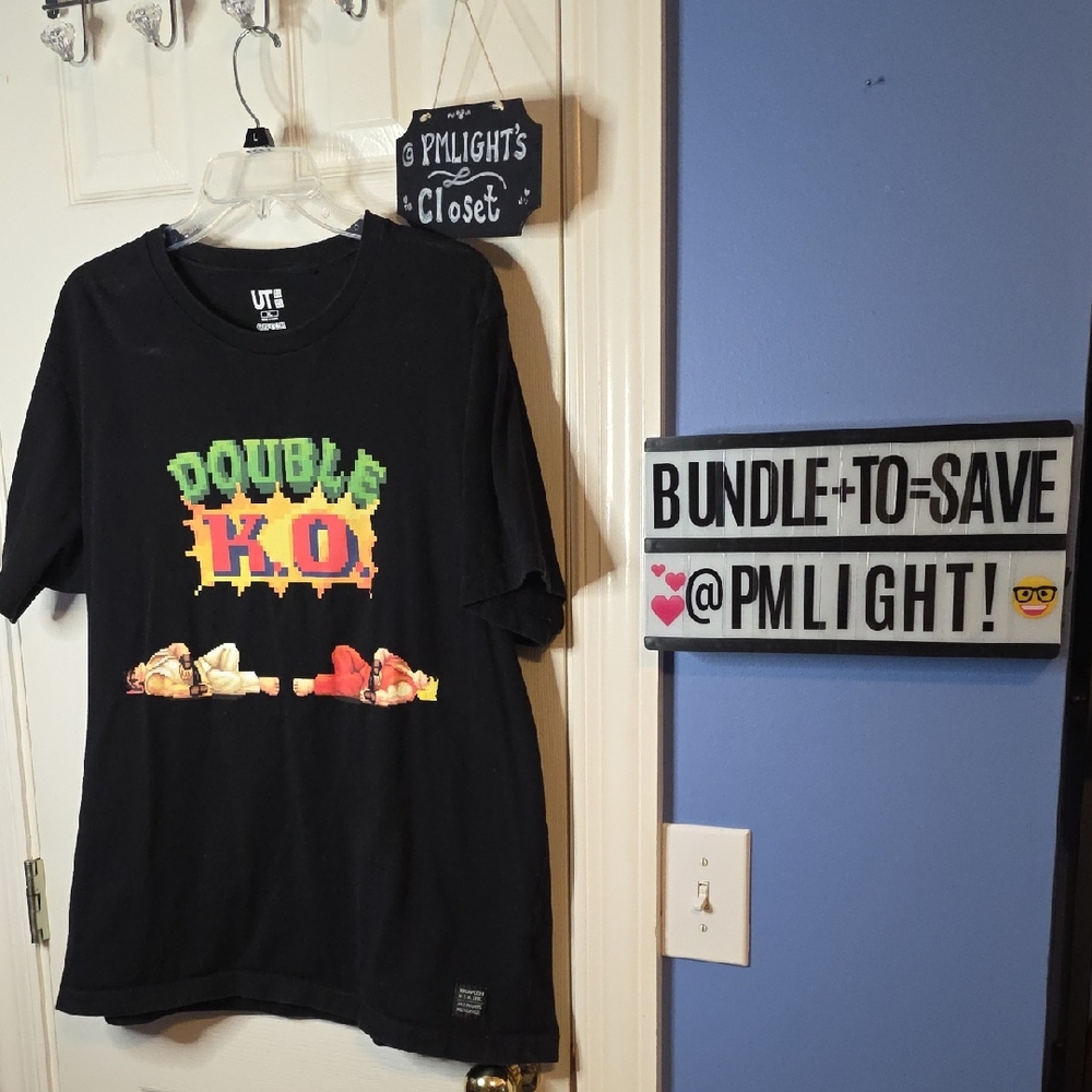 Uniqlo Capcom Double KO Black T-Shirt XL Short Sleeve